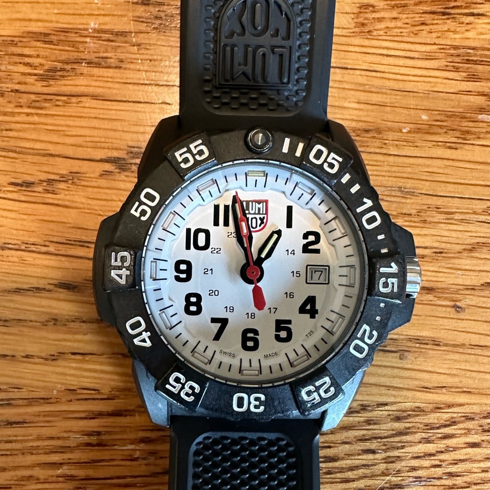 The Luminox Navy SEAL, 45 MM, DIVE WATCH - 3500 SERIES